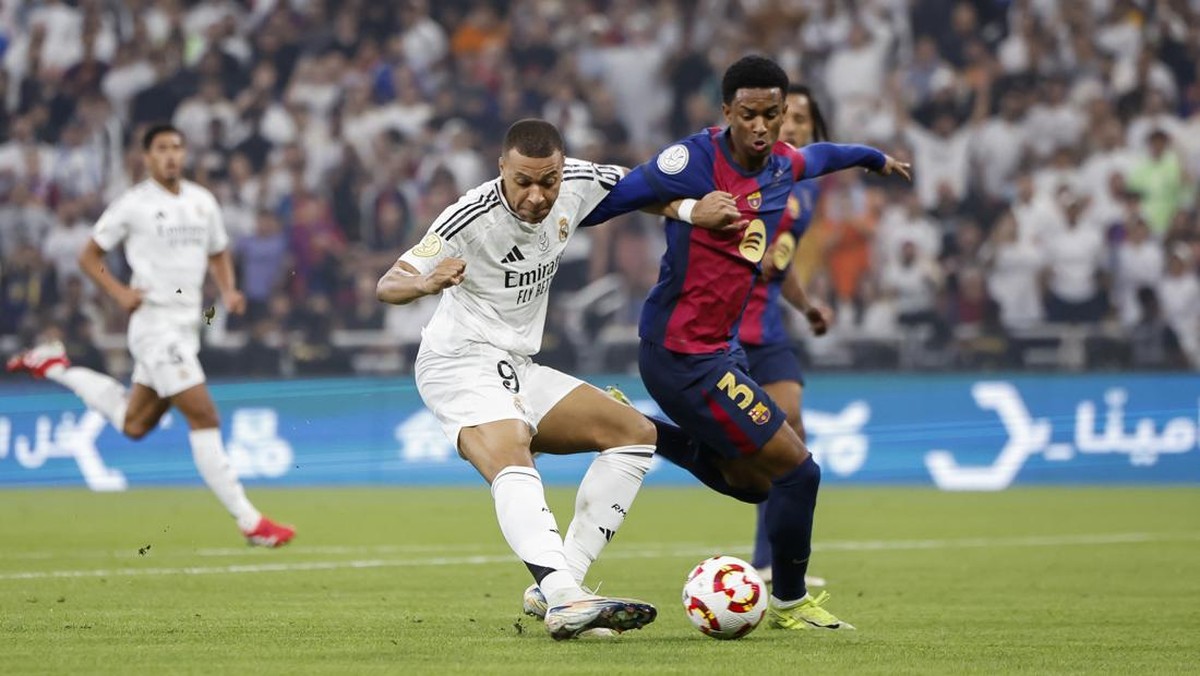 Kylian Mbappe cadangan di final Copa del Rey 2025. (Foto: Real Madrid via Getty Images/Antonio Villalba)