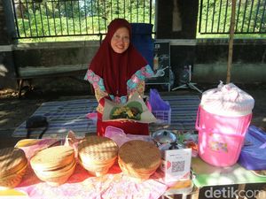 Lika-liku Amel Eks Buruh Pabrik Kini Sukses Jualan Kuliner Jadul di Pati Lika-liku Amel Eks Buruh Pabrik Kini Sukses Jualan Kuliner Jadul di Pati