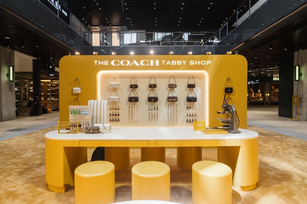 Coach Tabby Shop