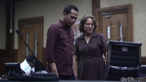 Eks Komisioner Bawaslu Agustiani-Advokat Donny Jadi Saksi di Sidang Hasto