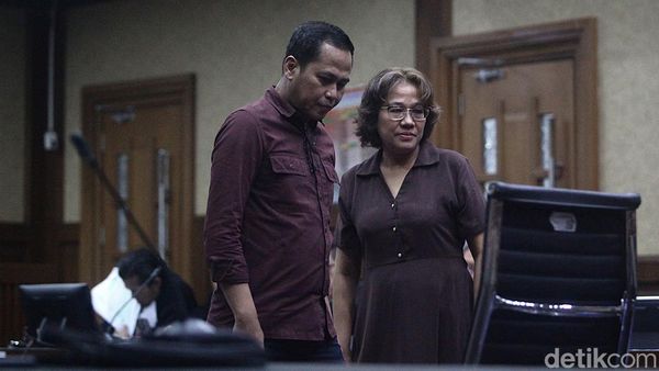 Eks Komisioner Bawaslu Agustiani-Advokat Donny Jadi Saksi di Sidang Hasto