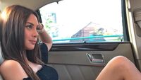 Deretan Artis yang Mengaku Hamil di Luar Nikah, Terbaru Erika Carlina