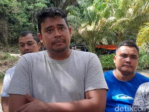Bobby Ngaku Tak Tahu Kontraktor Ikut Tinjau Jalan yang Bikin Kadis PUPR Di-OTT Bobby Ngaku Tak Tahu Kontraktor Ikut Tinjau Jalan yang Bikin Kadis PUPR Di-OTT