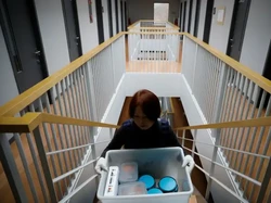 Bukan Nyaman, Hotel Ini Biarkan Pengunjung Seperti Hidup di Penjara