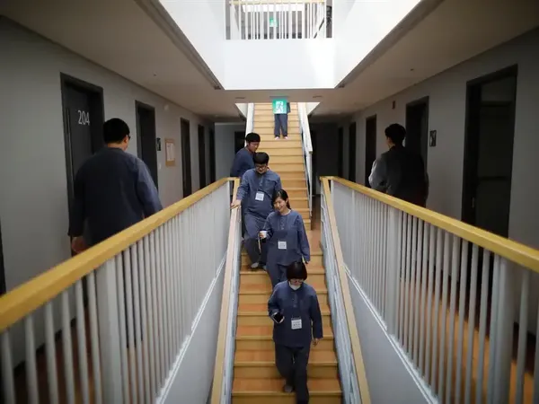 Berasa Jadi Tahanan, Ini Hotel Penjara di Korsel