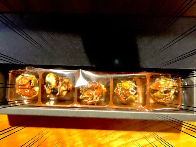 kacang mewah seharga Rp 242 ribuan