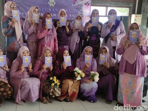 20 Kartini Sidoarjo Luncurkan Buku Aku (tidak) Baik-baik Saja 20 Kartini Sidoarjo Luncurkan Buku Aku (tidak) Baik-baik Saja