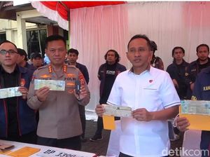 Polisi Bongkar Sindikat Pemalsuan STNK di Makassar, 7 Pelaku Ditangkap Polisi Bongkar Sindikat Pemalsuan STNK di Makassar, 7 Pelaku Ditangkap