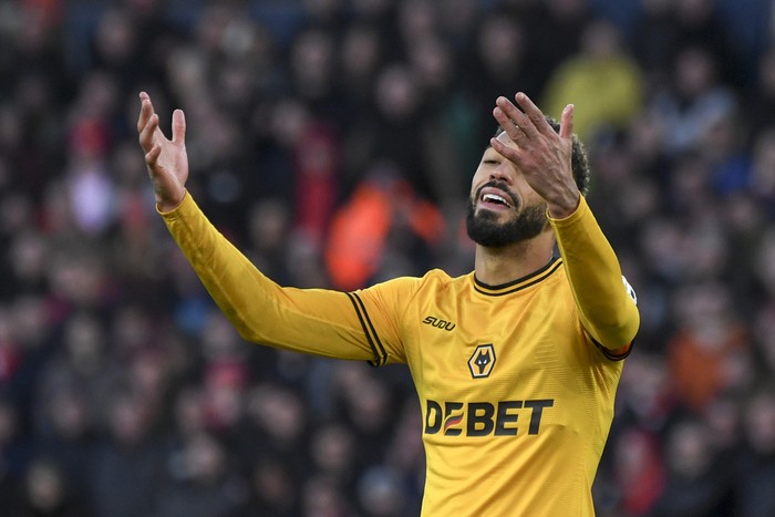 Matheus Cunha Wolverhampton Wanderers Matheus Cunha reacts after missing an opportunity to score during the English Premier League soccer match between Wolverhampton Wanderers and Arsenal at the Molineux Stadium in Wolverhampton, England, Saturday, Jan. 25, 2025. (AP Photo/Rui Vieira)