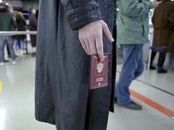 Dikucilkan Eropa, Turis Rusia Cari Celah agar Leluasa Jalan-jalan