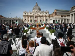 Cara Mengunjungi Roma untuk Pemakaman Paus Fransiskus