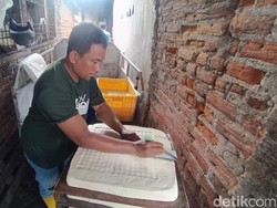 Harga Kedelai Tembus Rp 10.800, Perajin Tahu di Sidoarjo Menjerit