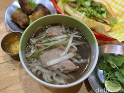 Gurih Hangat! Pho Berkaldu khas Vietnam di Dekat Kampus BINUS