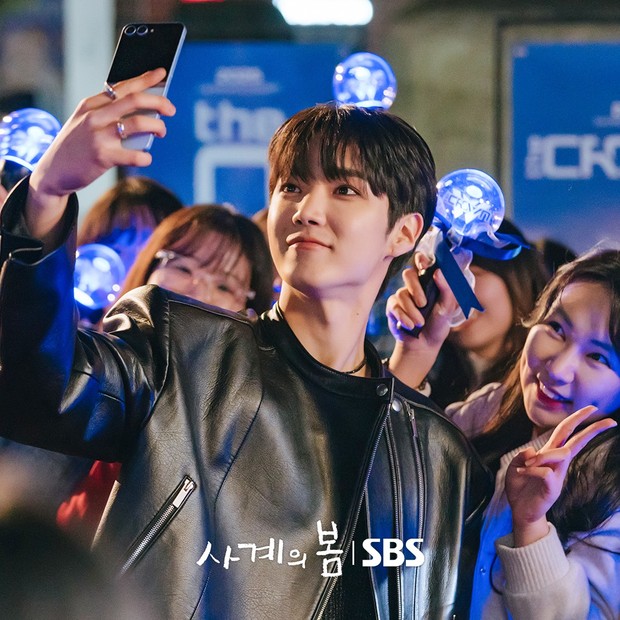 Potret Ha Yoo Joon di drama Spring Youth/ Foto: instagram.com/sbsdrama.official Potret Ha Yoo Joon di drama Spring Youth/ Foto: instagram.com/sbsdrama.official