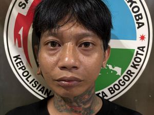 Pria Penuh Tato di Bogor Ditangkap Polisi Usai Jual Ratusan Obat Terlarang
