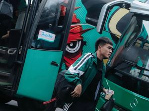 Laga Berat PSS Lawan Persib Akhir Pekan Ini: Skuad Pincang, Sulit Cetak Gol