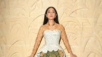 6 Inspirasi Kebaya Modern dari Artis, Dipakai Cinta Laura hingga Syifa Hadju