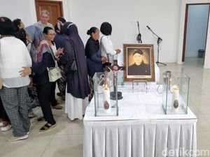 Butet Kenang Hamzah Sulaiman Pendiri Raminten: Jiwanya Jawa Sekali Butet Kenang Hamzah Sulaiman Pendiri Raminten: Jiwanya Jawa Sekali