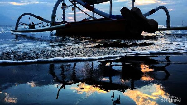 Potret Perahu Jukung Khas Bali