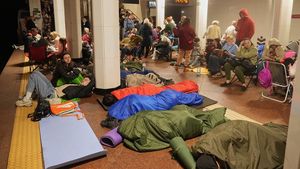 Warga Kyiv Berlindung di Metro Saat Serangan Rudal Rusia