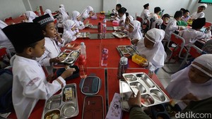 MBG Tetap Jalan saat Libur Sekolah, BGN Beberkan Mekanisme Pembagiannya