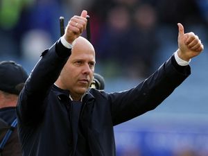 Slot ke Fans Liverpool: Sabar, Masih Ada Spurs Slot ke Fans Liverpool: Sabar, Masih Ada Spurs