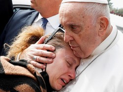 Detik-detik Kematian Paus Fransiskus Diungkap Dokter Pendampingnya