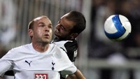Danny Murphy. Main 214 kali di Liverpool, 25 laga di Tottenham. Foto: AFP/MUSTAFA OZER
