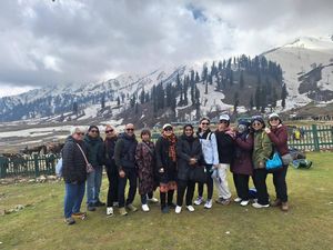 Diselamatkan Jadwal, Wisatawan RI Luput dari Tragedi Kashmir Diselamatkan Jadwal, Wisatawan RI Luput dari Tragedi Kashmir