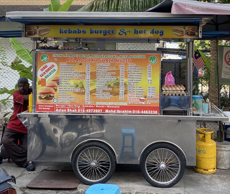 Jual Burger Rp 15 Ribu, Penjual Ini Dilabrak Karena Harganya Kemurahan