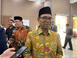 Kloter Pertama Asal Tulungagung Tiba di Asrama Haji Surabaya 1 Mei 2025
