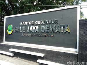 Dikritik Budayawan Cirebon Soal Nama Kantor Gubernur, Ini Jawaban Dedi Mulyadi Dikritik Budayawan Cirebon Soal Nama Kantor Gubernur, Ini Jawaban Dedi Mulyadi