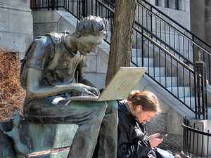 Deretan Karya Seni yang Bikin Kita Merenung