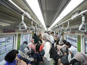 LRT Jabodebek Pecahkan Rekor 103.582 Penumpang LRT Jabodebek Pecahkan Rekor 103.582 Penumpang