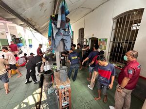 Lapas Kediri Digeledah Antisipasi Narkoba, Ini Hasilnya Lapas Kediri Digeledah Antisipasi Narkoba, Ini Hasilnya