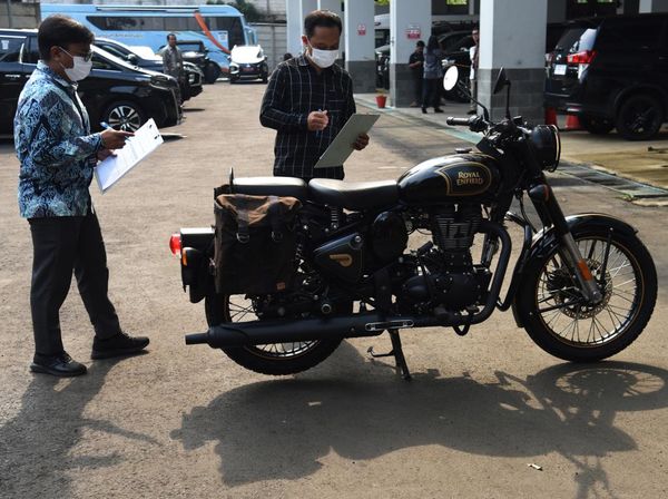 Potret Moge RK yang Disita Dibawa ke Rupbasan KPK