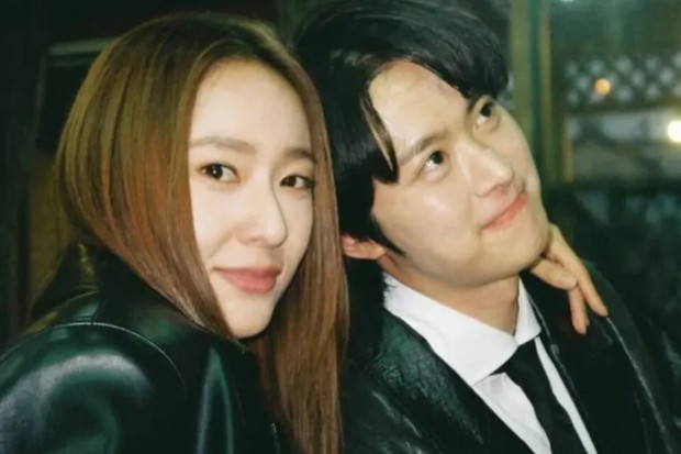 Potret terbaru Krystal Jung dan Gong Myung