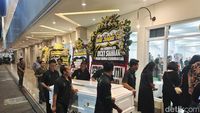 Jenazah Ricky Siahaan Tiba di Jakarta, Ini Potret Suasana Rumah Duka