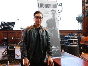 Sammy Simorangkir Dilarang Nyanyi Lagu Kerispatih Kecuali Bayar Rp 5 Juta Sammy Simorangkir Dilarang Nyanyi Lagu Kerispatih Kecuali Bayar Rp 5 Juta