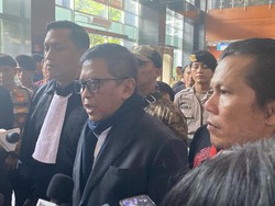 Hasto Curhat Sulit Tidur, Tuding KPK Tak Manusiawi Cegah Saksi ke LN