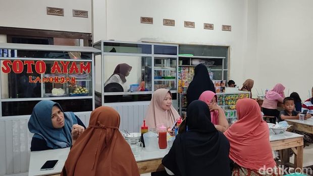 Soto Lamongan Sugiono di Pulau Tidung