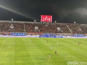 6.182 Penonton Saksikan Kekalahan PSM Atas Bali United di Stadion BJ Habibie 6.182 Penonton Saksikan Kekalahan PSM Atas Bali United di Stadion BJ Habibie
