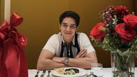 Begini Keseruan El Rumi Saat Makan di Resto hingga Warung Tenda
