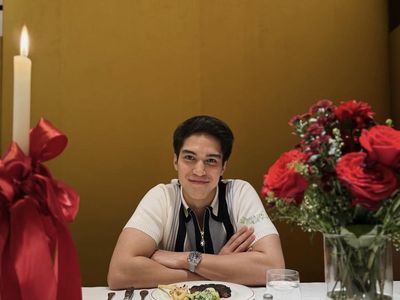 Begini Keseruan El Rumi Saat Makan di Resto hingga Warung Tenda