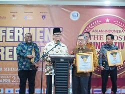 Bupati OKU dan Perumda Tirta Raja Raih Penghargaan di Kancah ASEAN-Indonesia