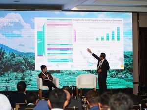 Petrokimia Gresik Genjot Pengolahan Sulfur untuk Pertanian & Industri Petrokimia Gresik Genjot Pengolahan Sulfur untuk Pertanian & Industri