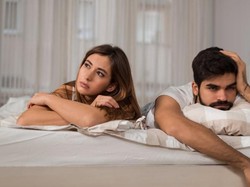 Duh! Pria Ini Langsung Ilfeel Lihat Kekasih Makan Hati Ayam