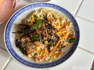 Misua Gaya Hing Hua dan Cake Mochi Nikmat di Kafe Kopitiam Misua Gaya Hing Hua dan Cake Mochi Nikmat di Kafe Kopitiam