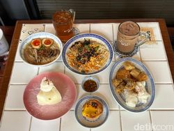 Video: Nongkrong di Kafe Bergaya Kopitiam Jakarta Barat