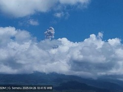 Semeru Erupsi 6 Kali Hari Ini, Tinggi Kolom Abu Capai 800 Meter